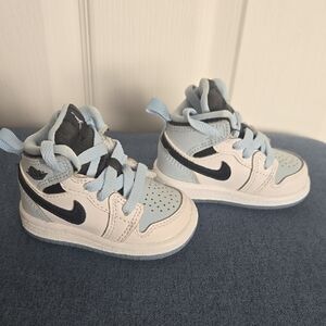 Nike Kids' White and Light Blue Sneakers